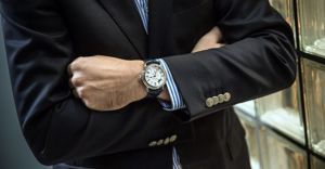 Đồng hồ nam quartz