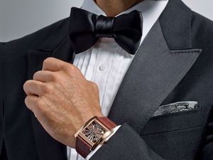 đồng hồ Cartier Tank chính hãng