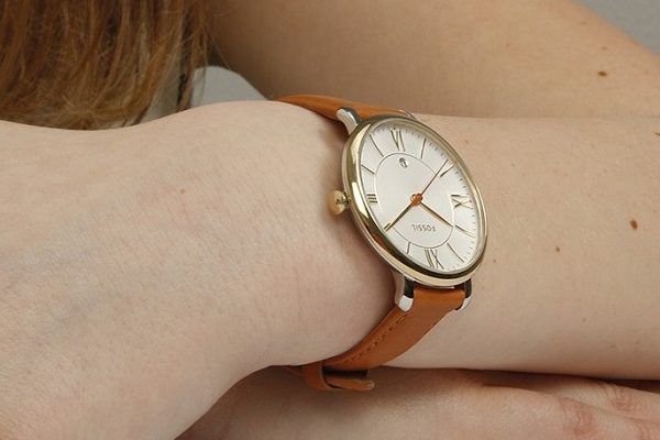 Có nên mua đồng hồ Fossil