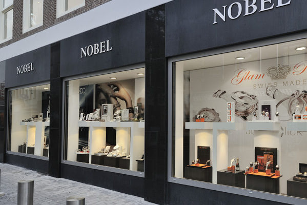 shop đồng hồ Nobel uy tín chất lượng tại Hà Nội