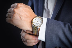 Top 5 đồng hồ Thụy Sỹ chính hãng dưới 10 triệu đáng mua nhất