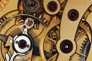 Những con số bất ngờ về bộ máy đồng hồ và động cơ ô tô