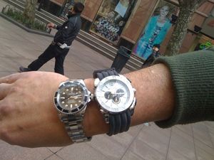 Có nên mua đồng hồ nam giá dưới 1 triệu