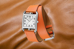 Đồng hồ dây da mặt chữ nhật Hermes- Phong thủy và thời trang