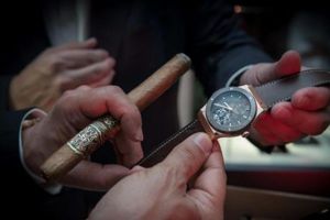 Ấn tượng với đồng hồ nam đẹp nhất “Hublot Frobidden X”