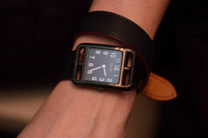 Hermes Bà hoàng của đồng hồ nữ dây da mặt vuông hàng hiệu