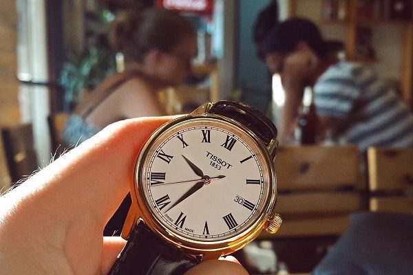 dong ho tissot day da 5 e1500450151896
