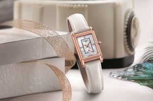 dong ho tissot mat vuong 5 e1500421511296