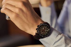 đồng hồ nam màu đen thời trang