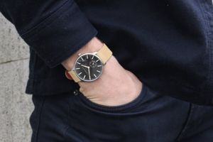 Mách bạn các cách mang dây đồng hồ da lộn đẹp nhất 3