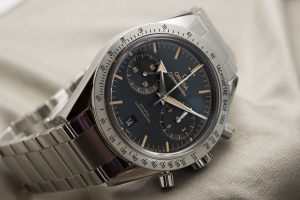 Top 5 đồng hồ nam kim loại của Omega được yêu thích nhất 3