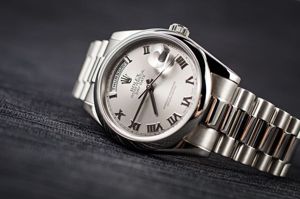 Các vật liệu làm nên đồng hồ nam dây kim loại của Rolex 5