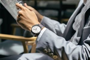 Wenger 01.1741.113 - 50 sắc thái của màu Xám