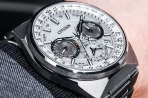 đồng hồ pin Ecodrive và những điều cần biết