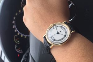 nen mua dong ho pin hay co 6 e1502340028411