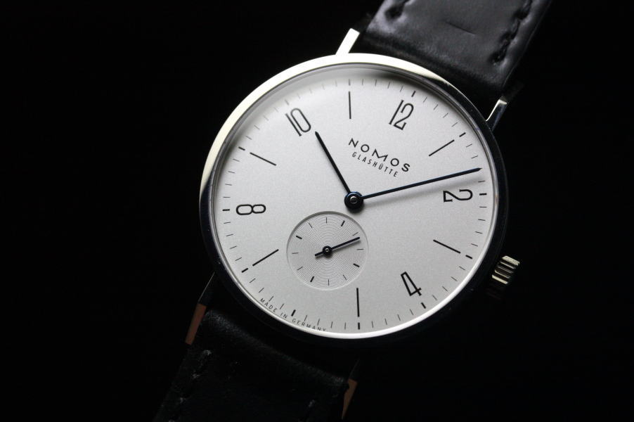 dong ho co len day cot