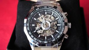 đồng hồ lộ máy automatic winner