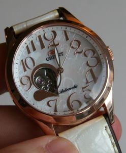 đồng hồ cơ chính hãng