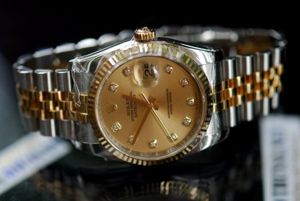 Đồng hồ cơ xách tay