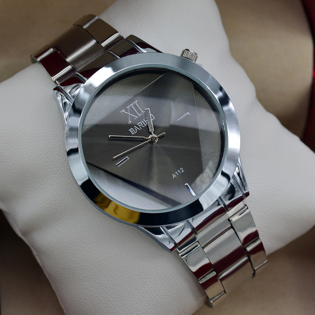 đồng hồ tam giác hàn quốc