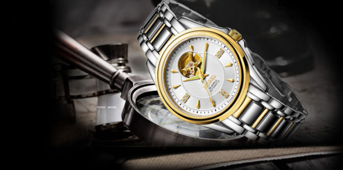 đồng hồ cơ lộ máy dây kim loại