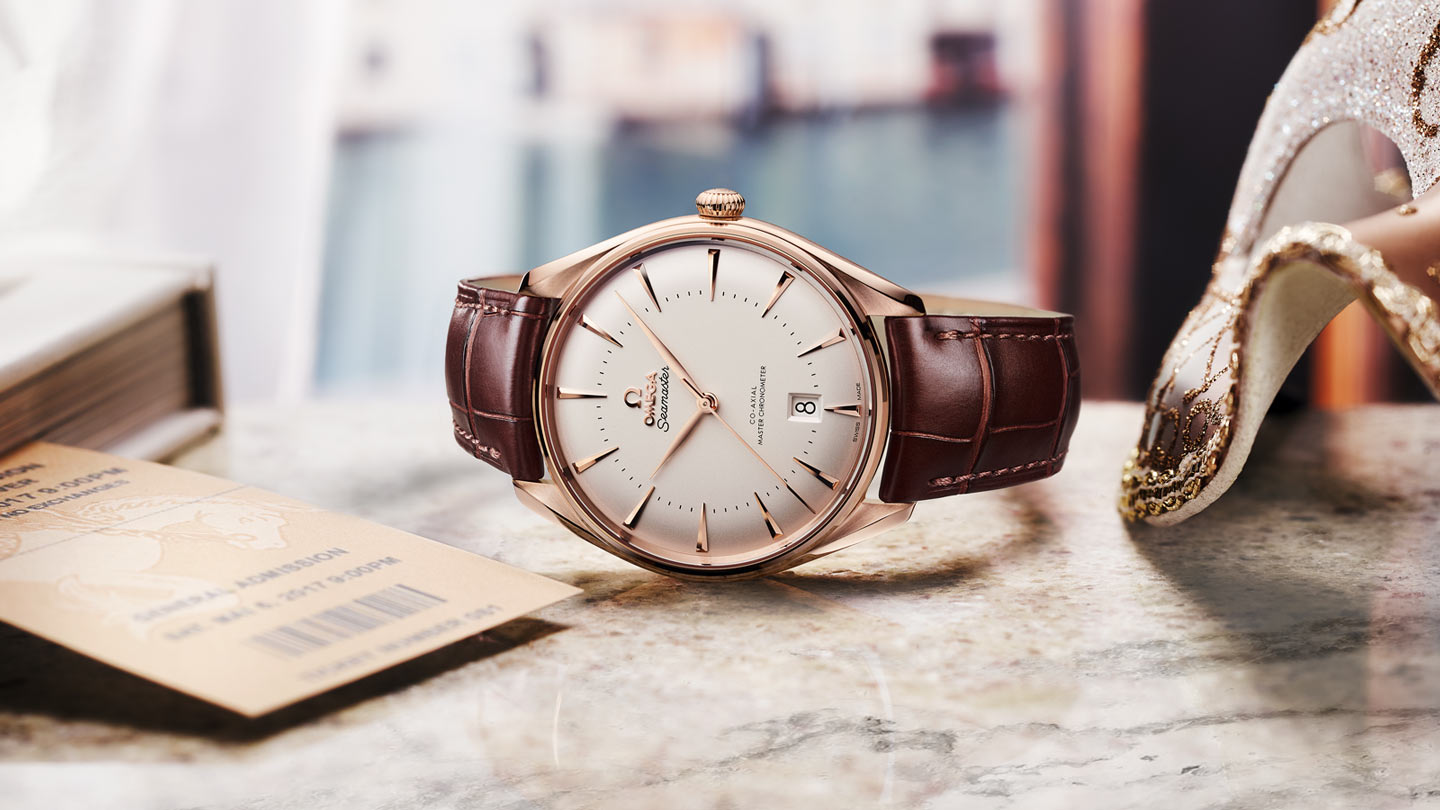 đồng hồ dây da cá sấu