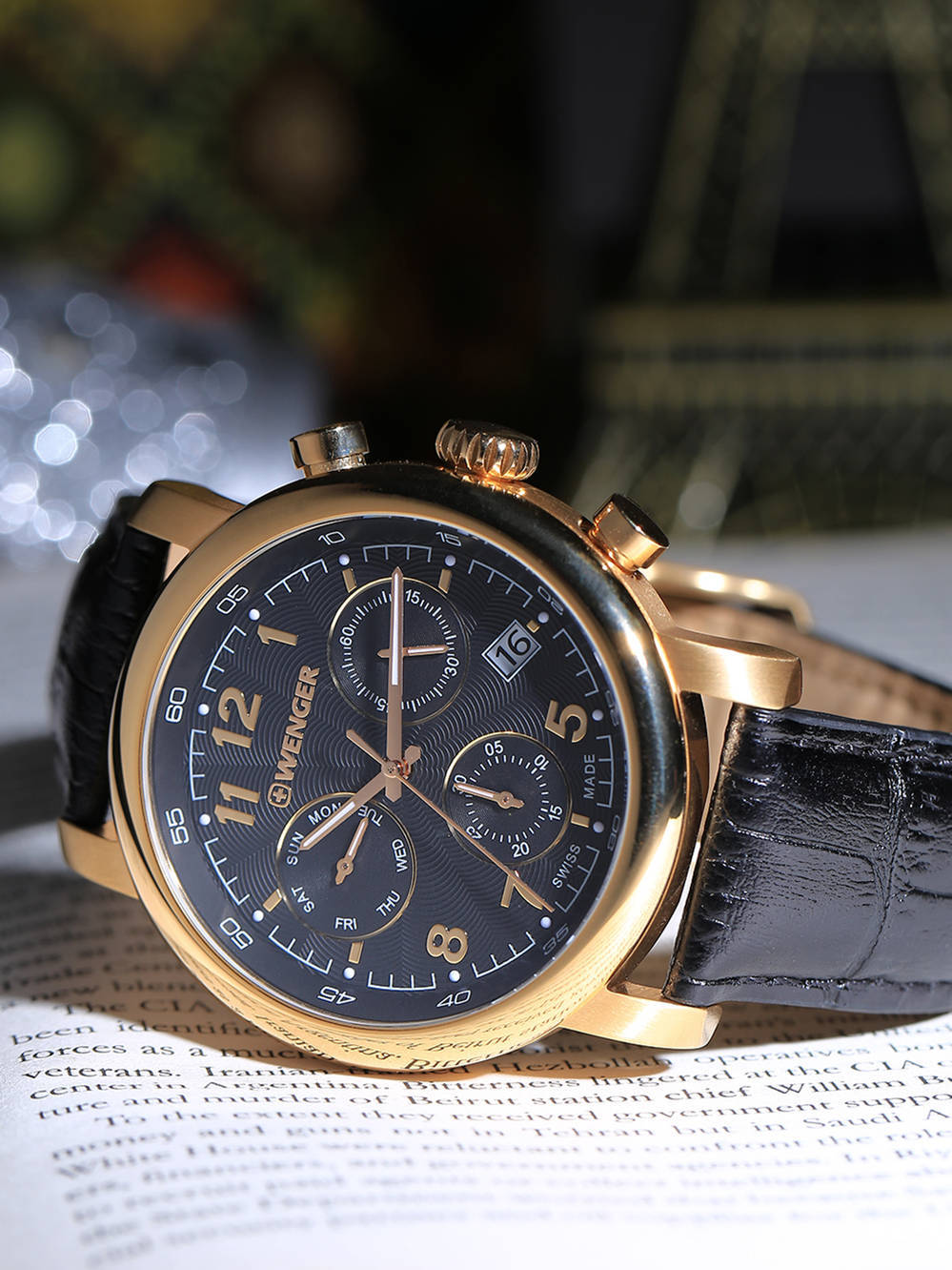 đồng hồ Wenger dây da