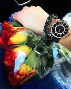 Đồng hồ nữ phong cách hiệu Elixa