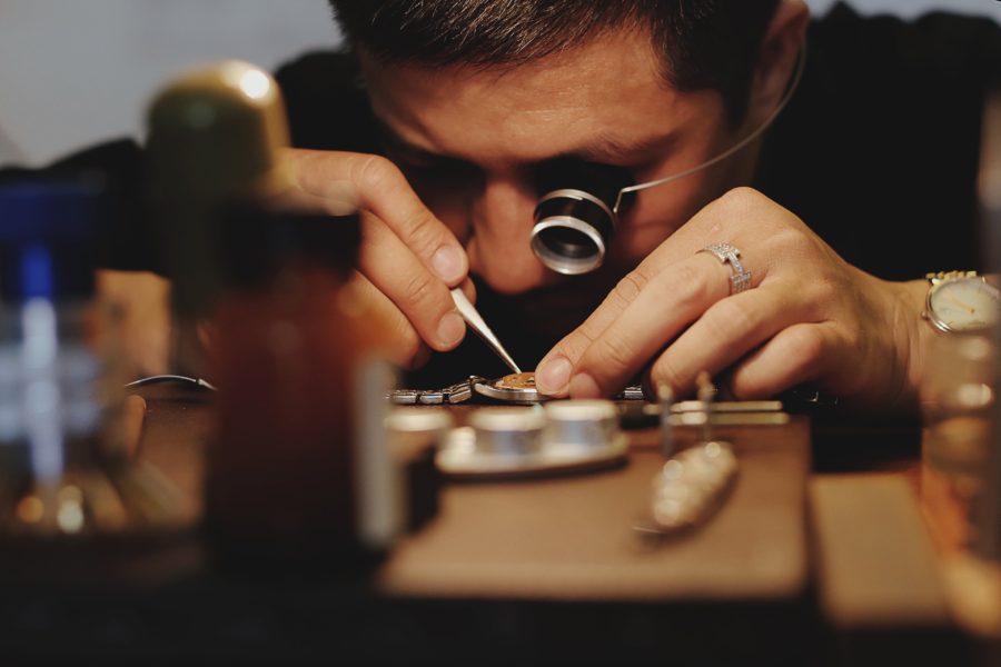 lau dầu đồng hồ 4