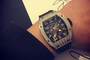 dong ho cua tae yang 2