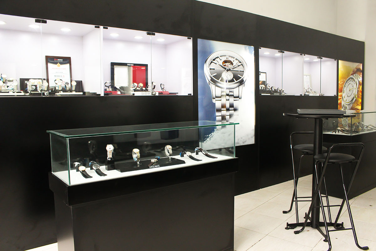 anh cua hang alowatch