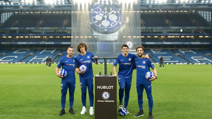 Hublot ra mắt Big Bang Chealsea FC: Các fan của Chelsea mau bơi vào đây!!! 3 đồng hồ hublot big bang chelsea fc 2