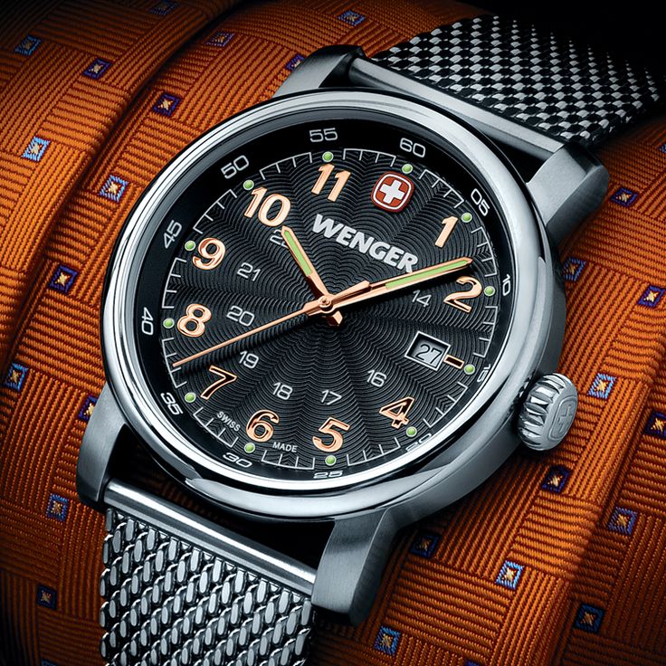 City Classic và Urban Classic: Cổ điển hay hiện đại? 5 wenger urban classic 2