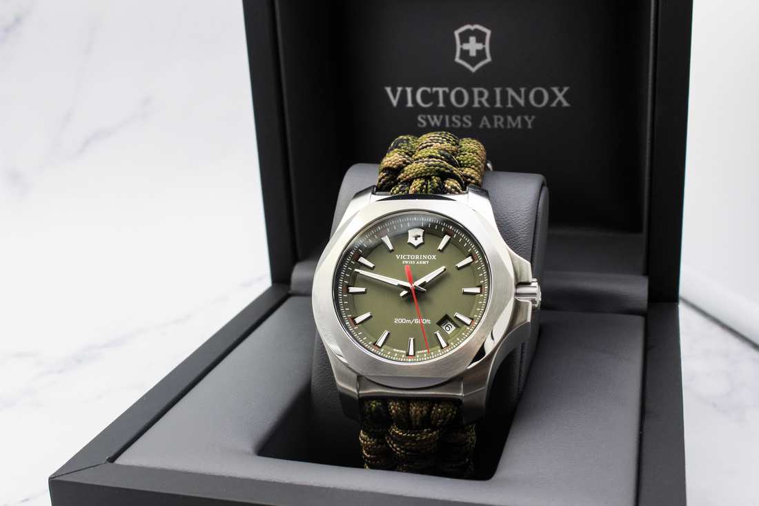 Đồng hồ Victorinox 241727
