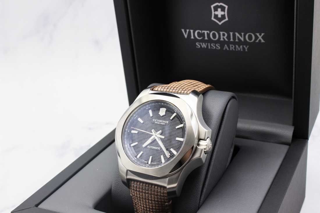 Đồng hồ Victorinox 241836