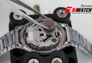 thay pin dong do deo tay 385x265