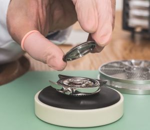 Đánh giá trung tâm thay pin đồng hồ chính hãng tại TPHCM của khách hàng