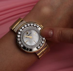 đồng hồ swarovski