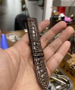 Dây đồng hồ da cá sấu màu nâu đậm size từ 20 - 22 - CS009Dây đồng hồ da cá sấu màu nâu đậm size từ 20 - 22 - CS009