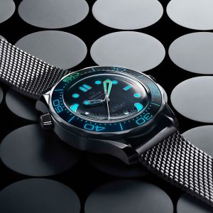 Omega - Seamaster Diver 300M 60 Years of James Bond