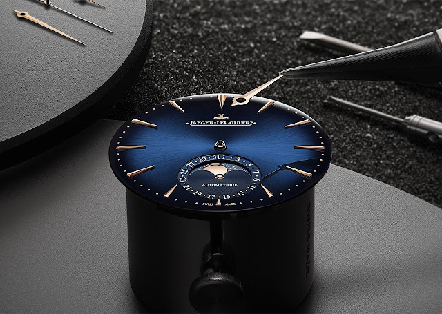 Jaeger-LeCoultre - Master Ultra Thin Moon với mặt số màu xanh gradient