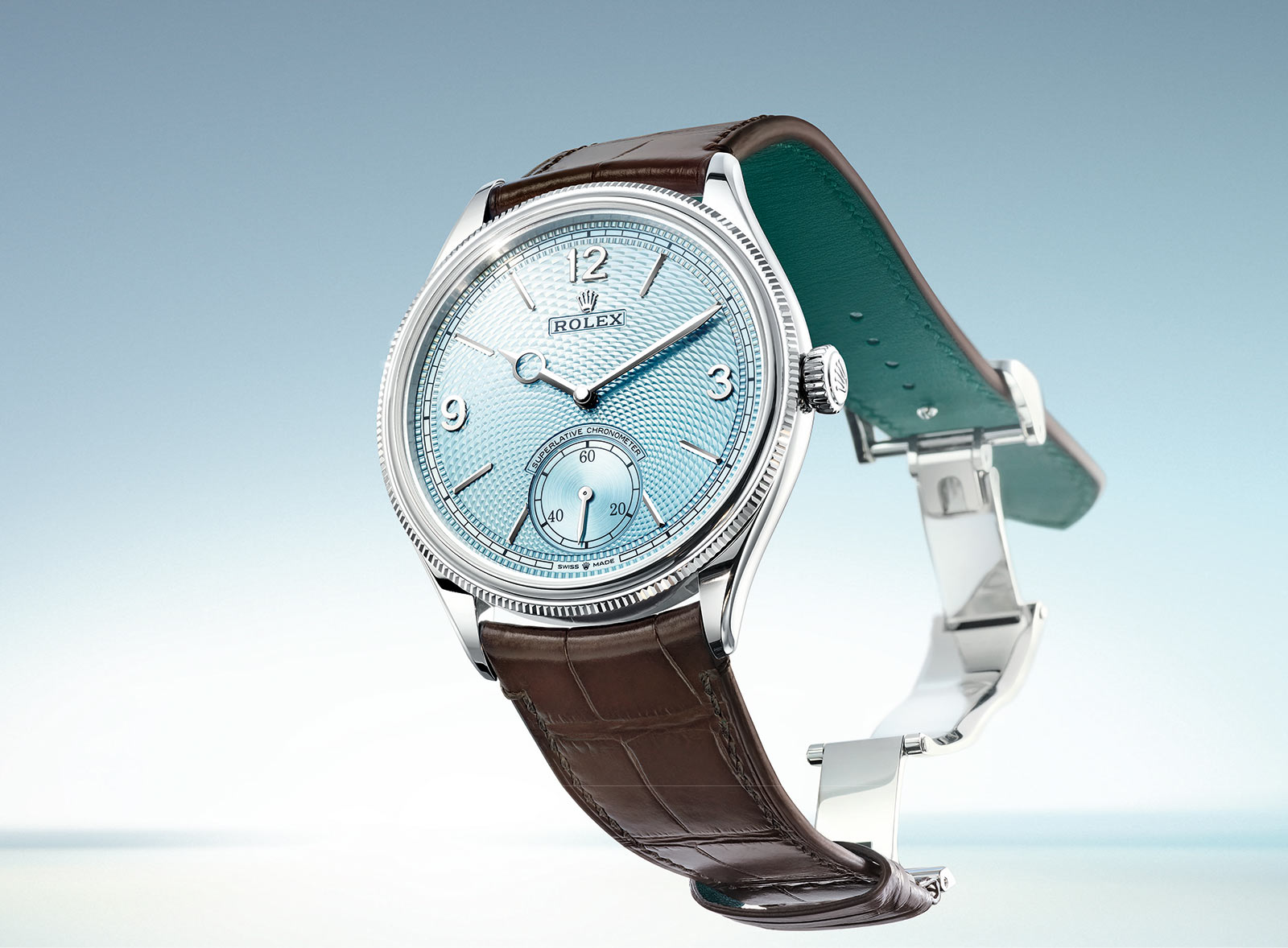 Rolex Perpetual 1908 bằng bạch kim với mặt số Guilloché