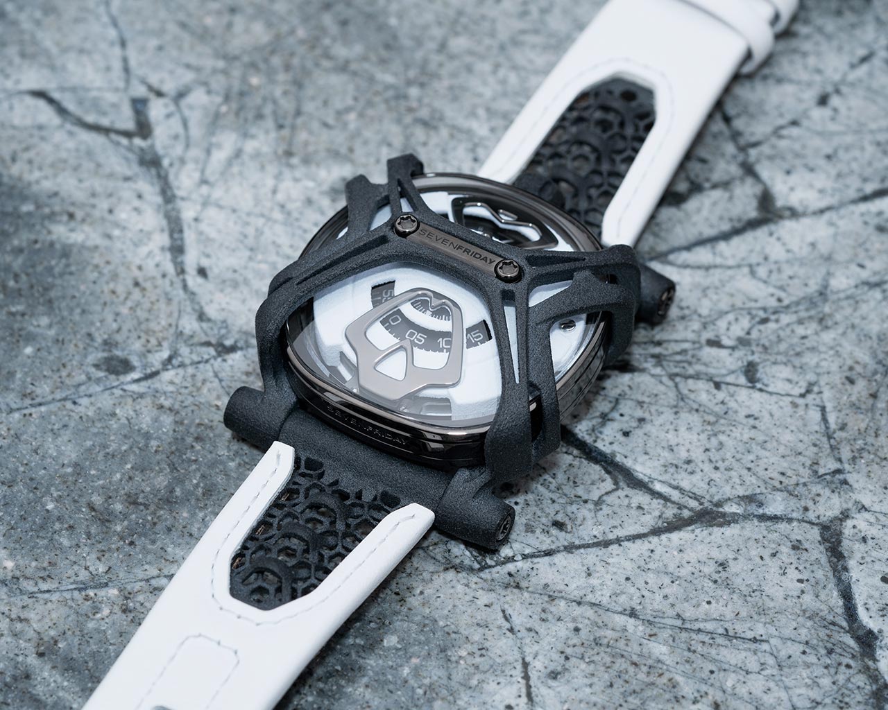 SEVENFRIDAY ra mắt bộ sưu tập mới SEVENFRIDAY S FREE-D B 3 SEVENFRIDAY ra mắt bộ sưu tập mới SEVENFRIDAY S FREE-D B