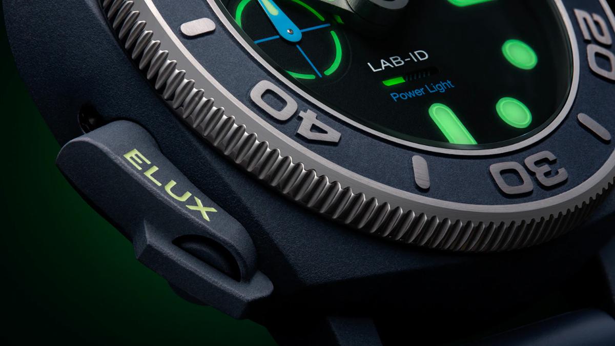 Panerai Submersible Elux LAB-ID PAM01800