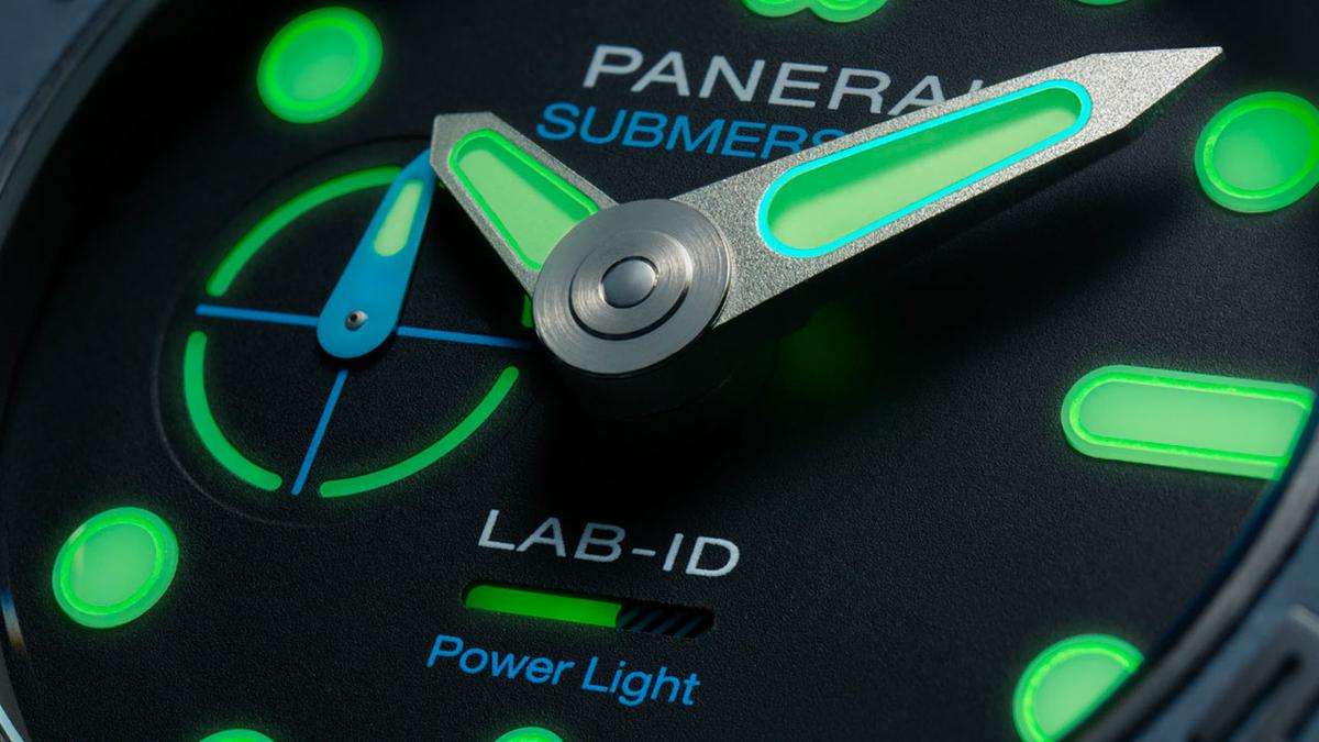 Panerai Submersible Elux LAB-ID PAM01800