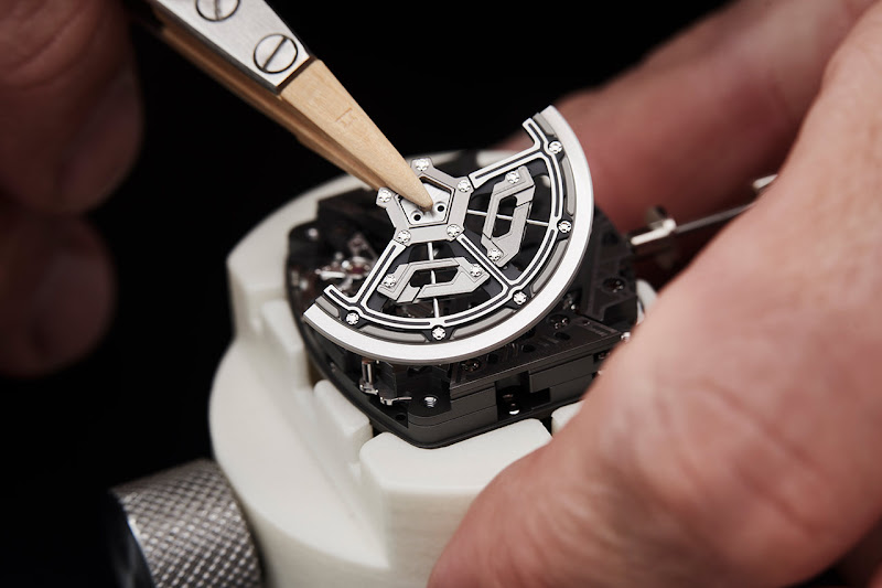 Richard Mille RM 65-01 Chronograph xanh pastel và vàng đậm mới