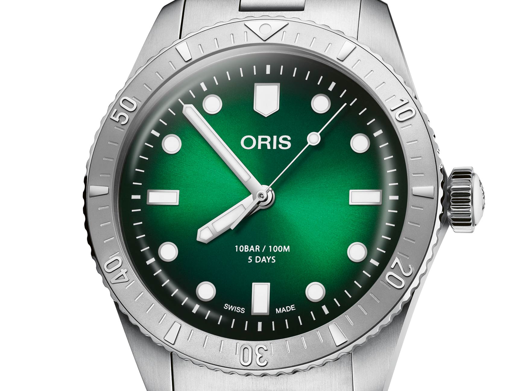 Ra mắt chiếc đồng hồ Oris Divers Sixty-Five Calibre 400 38mm màu xanh lá