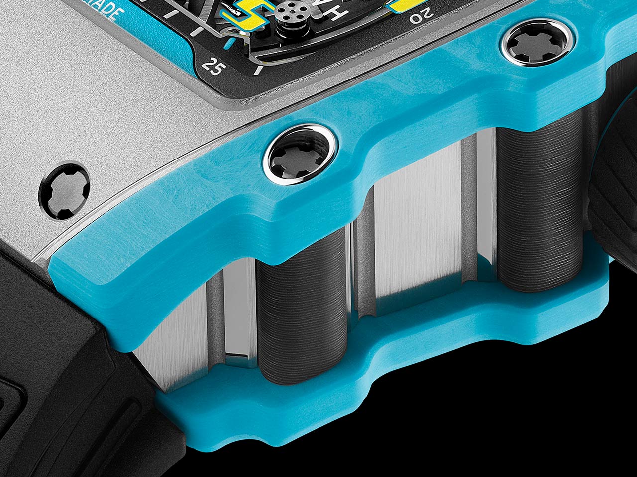 Thạch Anh Xanh Caribbean TPT, Carbon TPT và Titanium trong mẫu đồng hồ mới Richard Mille RM 21-02 Tourbillon Aerodyne