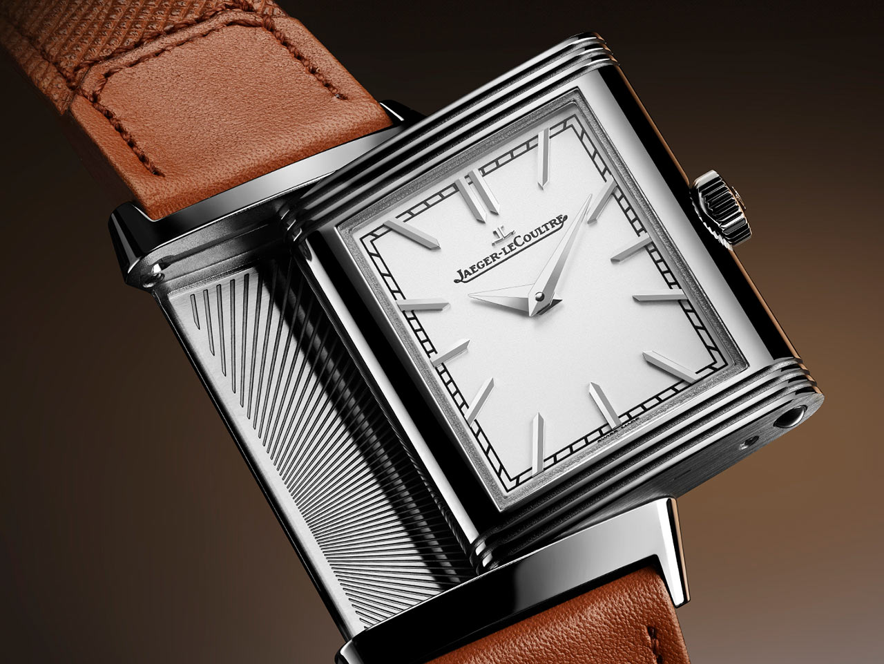Jaeger-LeCoultre giới thiệu Reverso Tribute Monoface với kích thước mới