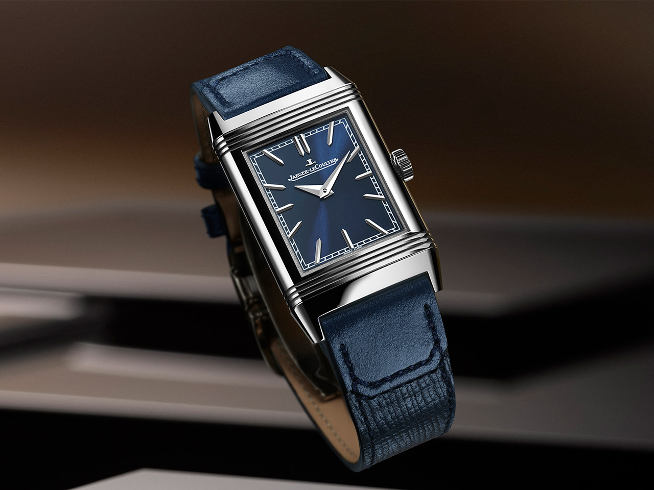 Jaeger-LeCoultre giới thiệu Reverso Tribute Monoface với kích thước mới